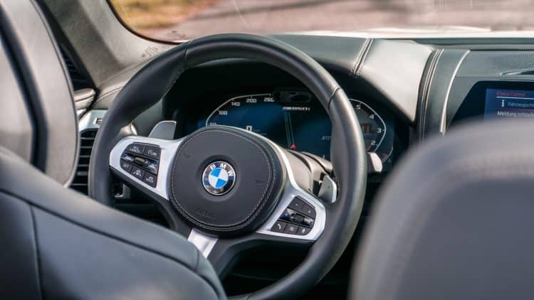 Rent a BMW M850i in Berlin