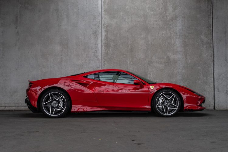 Rent a Ferrari F8 Tributo in Frankfurt