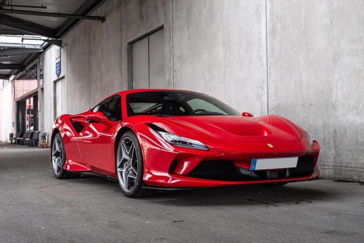 Rent a Ferrari F8 Tributo in Frankfurt