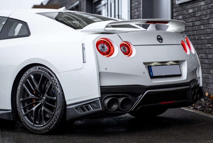Rent a Nissan GT-R in Bielefeld