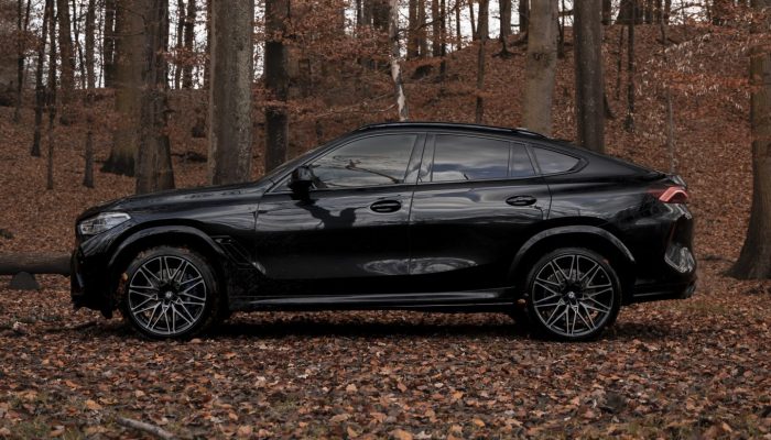 Rent a BMW X6 M Competition in Frankfurt