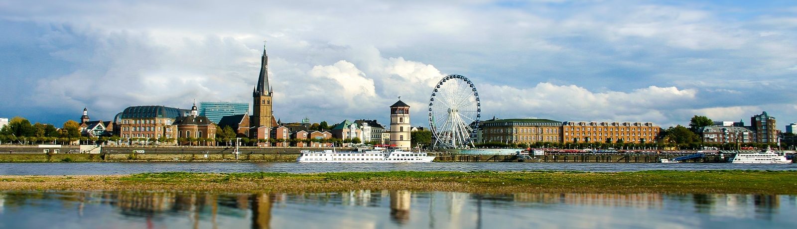 Luxury Car Rental in Dusseldorf