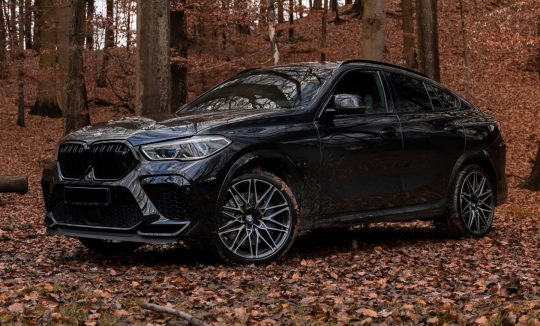 Rent a BMW X6 m competition in Frankfurt