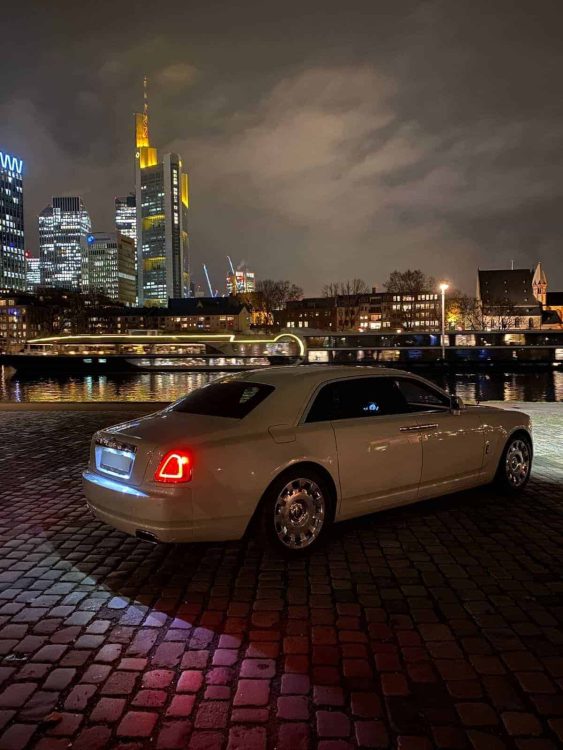 Rent a Rolls Royce Ghost in Stuttgart