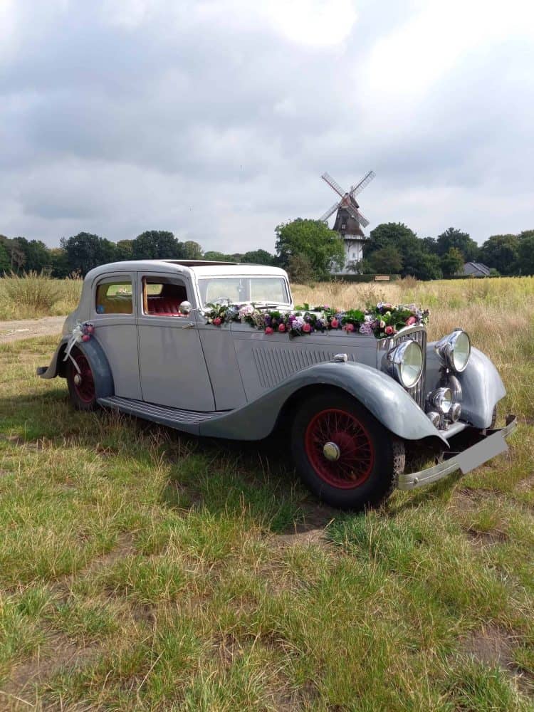 Rent a Bentley 3.5 Liter in Bremen