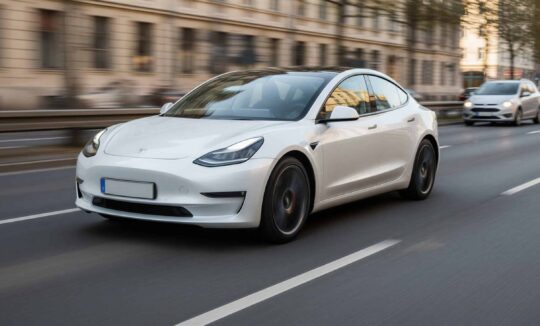 Rent a Tesla Model 3 Long Range in Stuttgart hero