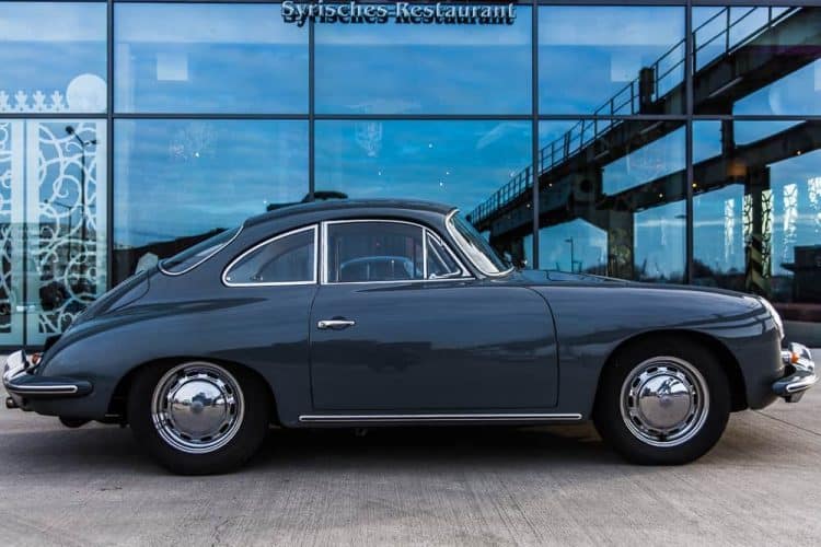 Rent a Porsche 356 C in Bremen