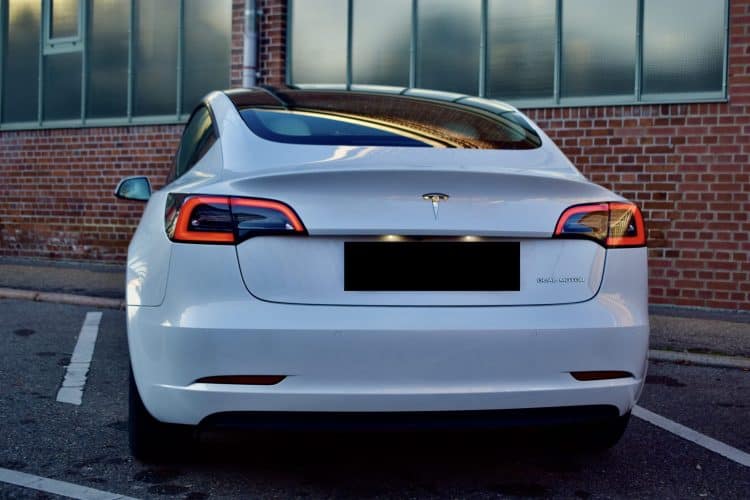 Rent a Tesla Model 3 in Stuttgart