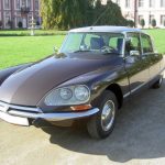 Rent a Citroen DS 21 (1973) in Frankfurt