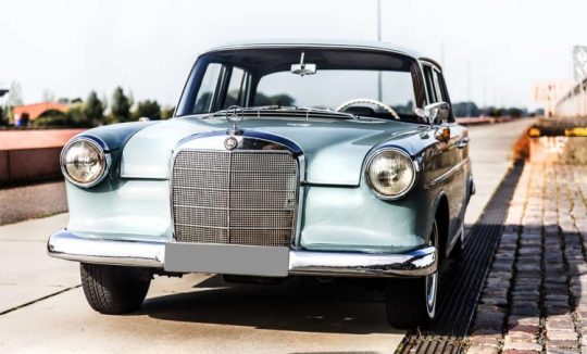 Rent a Mercedes 190 Fintail in Bremen