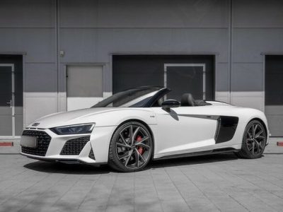 Rent an Audi R8 Performance Spyder in Munich