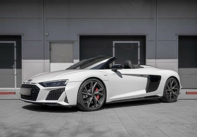 Rent an Audi R8 Performance Spyder in Munich