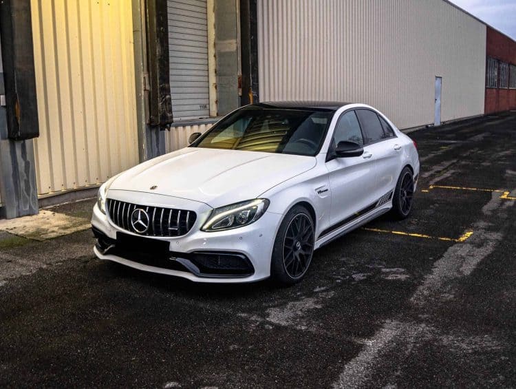 Rent a Mercedes-Benz C63S AMG in Dortmund
