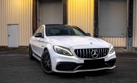 Rent a Mercedes-Benz C63S AMG in Dortmund