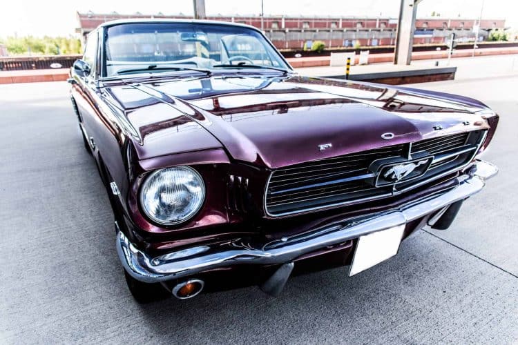 Rent a Ford Mustang Classic Car in Bremen