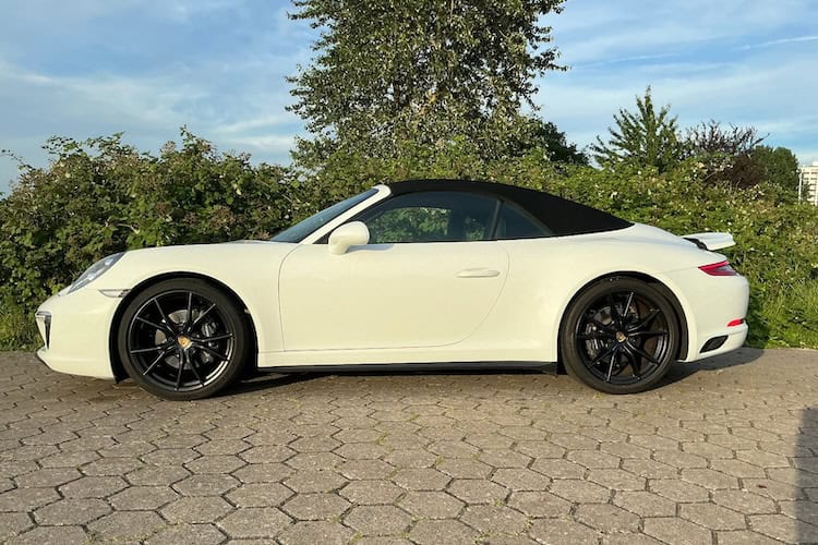 site view from Porsche 911 Convertible in Hamburg