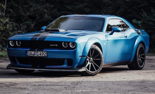 rent a dodge challenger hellcat