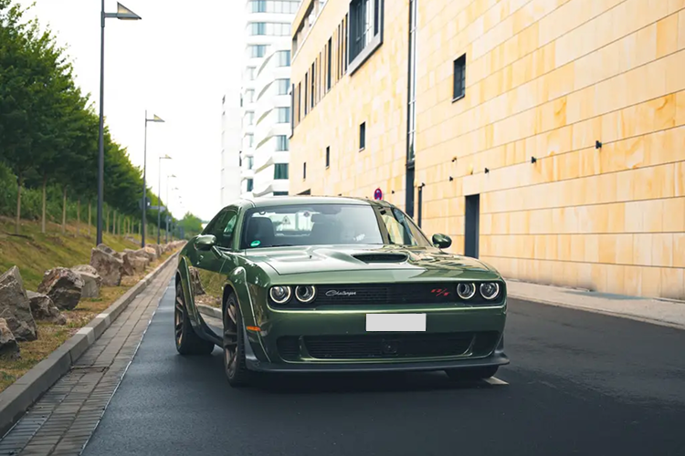 DODGE CHALLENGER SHAKER in Frankfurt