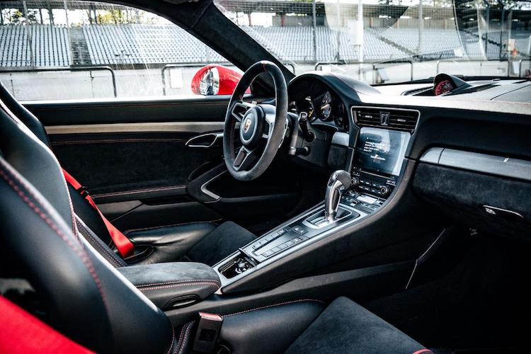Rent a Porsche GT3 in Munich