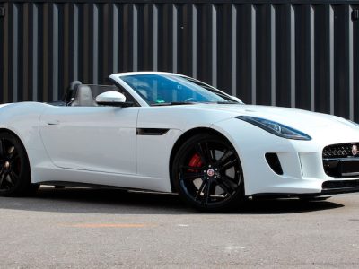 Rent a Jaguar F-Type R Cabrio in Frankfurt