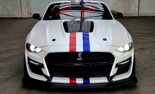 Rent a Ford Mustang GT Convertible in Frankfurt