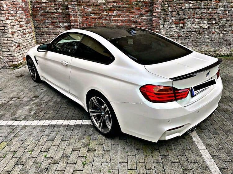 Rent a BMW M4 Competition in Düsseldorf