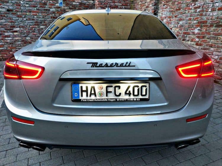 Rent a Maserati Ghibli in Düsseldorf