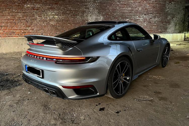 Rent a Porsche 992 Turbo S in Essen