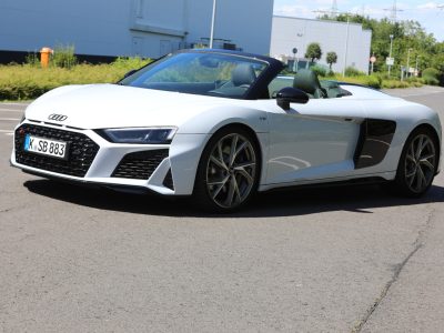 Rent an Audi R8 in Cologne