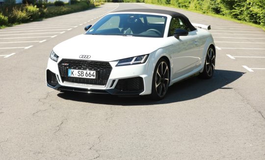 Rent an Audi TT RS in Cologne