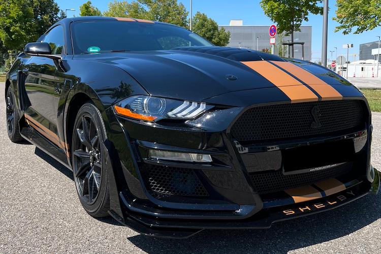 Rent a Ford Mustang GT in Munich