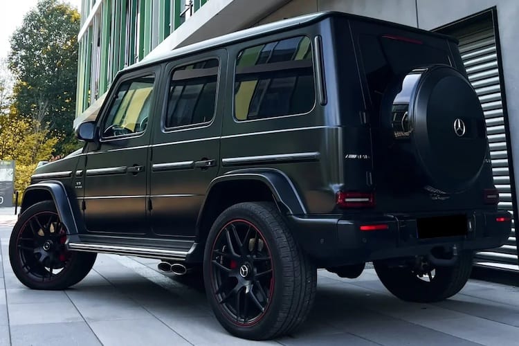 Rent a Mercedes G63 AMG in Gießen