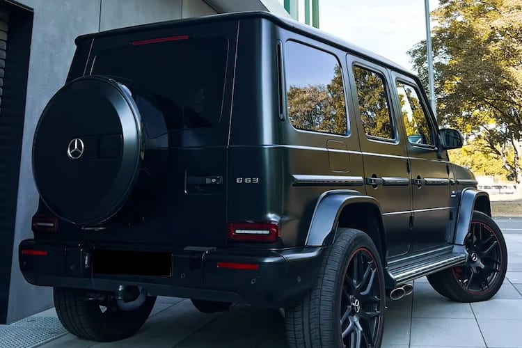 Rent a Mercedes G63 AMG in Gießen