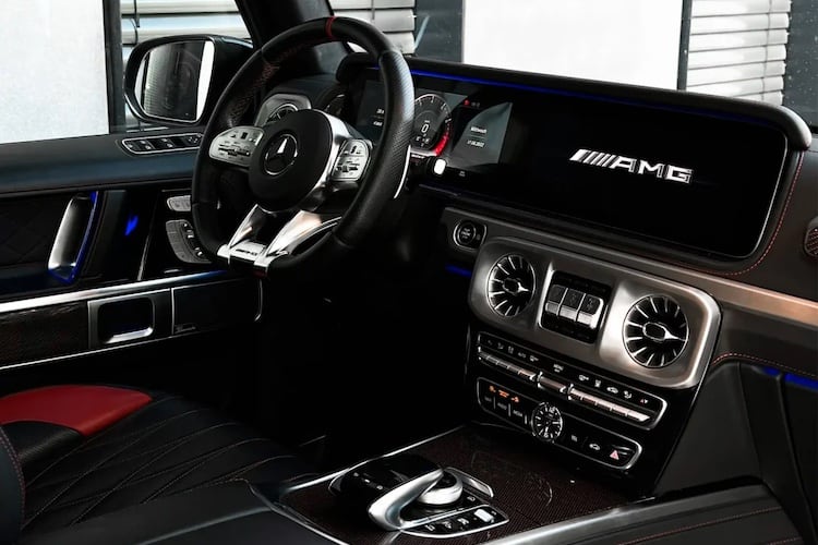 Rent a Mercedes G63 AMG in Gießen