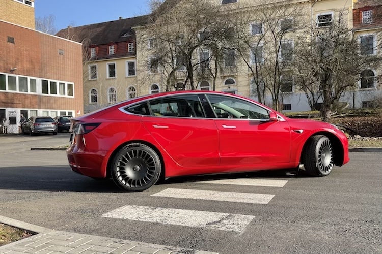 Rent a Tesla Model 3 Performance in Kassel