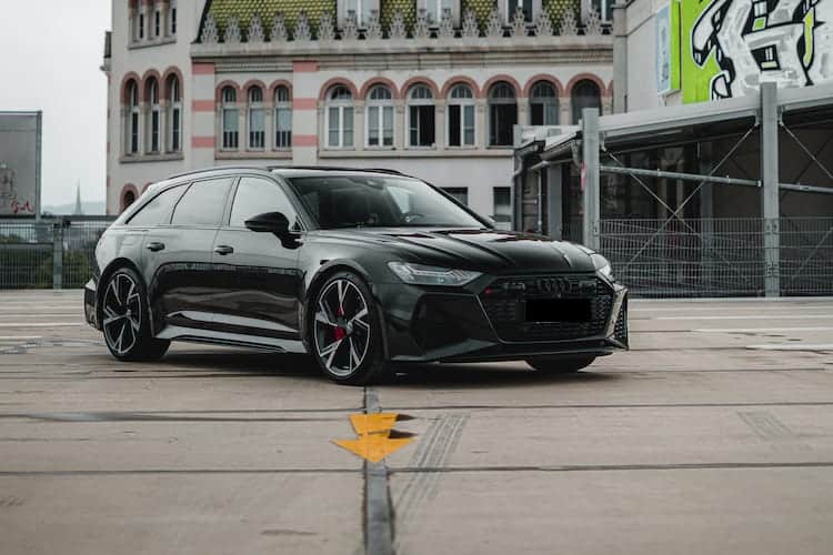 Rent an Audi RS6 in Berlin