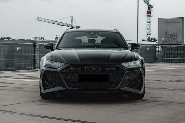 Rent an Audi RS6 in Berlin