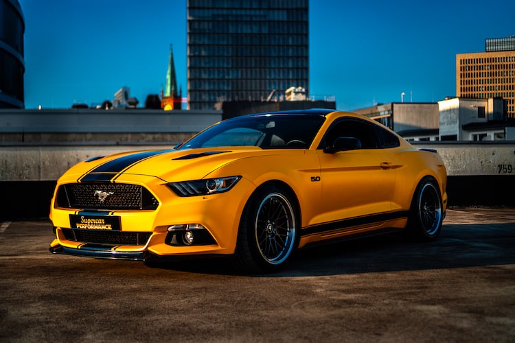Rent a Ford Mustang GT in Düsseldorf