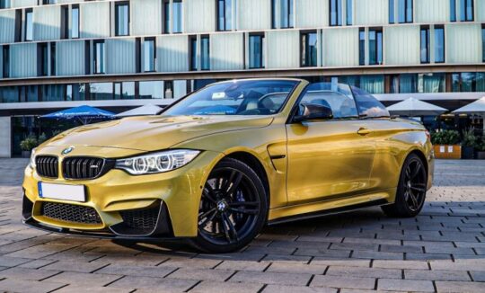 Rent a BMW M4 Convertible in Cologne
