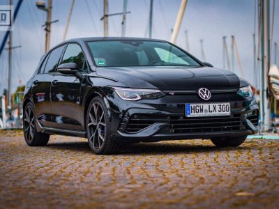 Rent a VW Golf 8 R in Greifswald