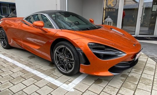 Rent a McLaren 720S in Munich