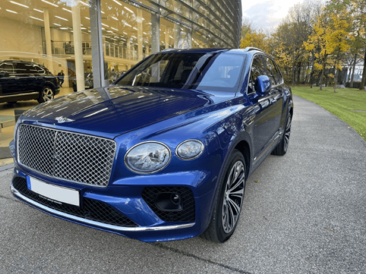 Rent a Bentley Bentayga in Munich