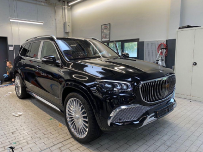 Rent a Mercedes Maybach GLS600 in Munich