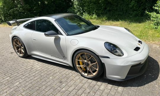 Rent a Porsche 911 GT3 Clubsport in Ulm