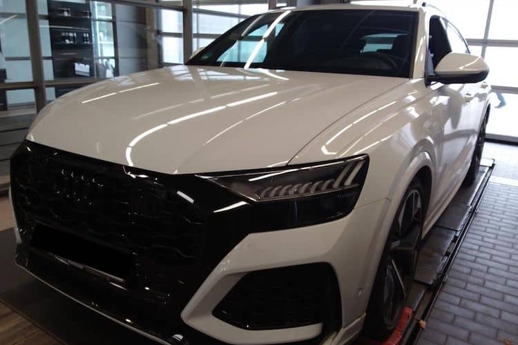 Rent an Audi RSQ8 in Frankfurt