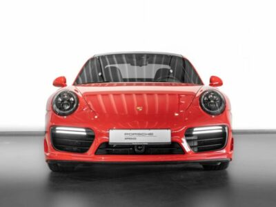 Rent a Porsche 911 Turbo S in Mainz