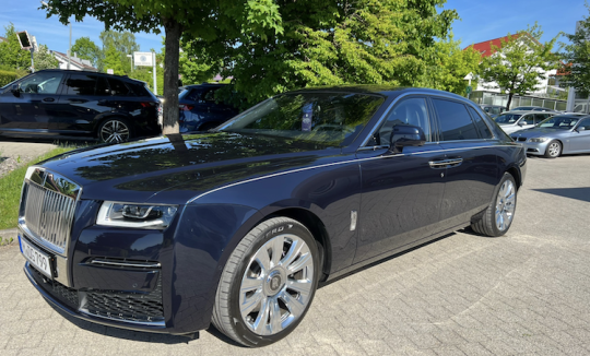 Rent a Rolls Royce Ghost in Munich