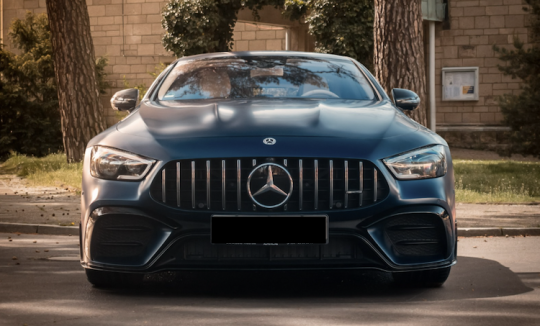 Mercedes AMG GT43 mieten in Berlin
