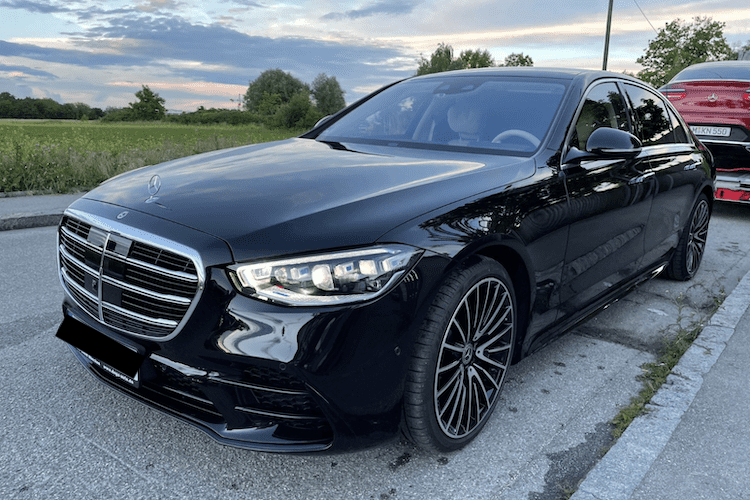 Rent a Mercedes S500L in Munich