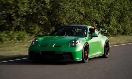 Rent a Porsche 911 GT3 in Hamburg